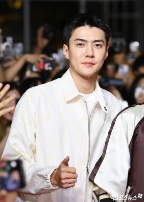 sehunatmoon_281129.jpg