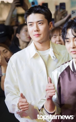 Click to view full size image
==============
sehunatmoon_28729.jpg sehunatmoon_28729.jpg