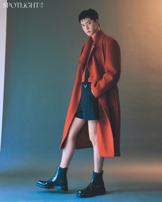 Click to view full size image
==============
spotlight_sehun_281129.jpg spotlight_sehun_281129.jpg
