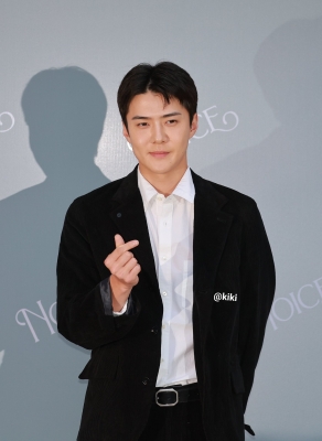 Click to view full size image
==============
sehunnoice_283329.jpg sehunnoice_283329.jpg