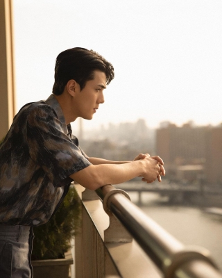 Click to view full size image
==============
diorsehun_28529.jpg diorsehun_28529.jpg