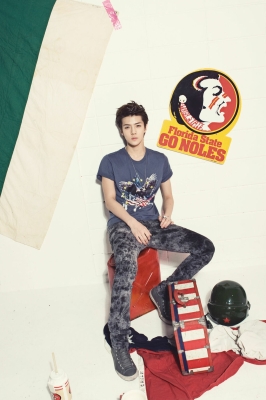 Click to view full size image
==============
exo_k_photo_28129.jpg exo_k_photo_28129.jpg