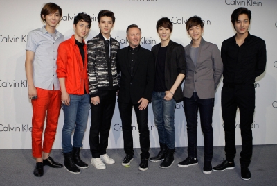 Click to view full size image
==============
calvin_exo_281029.jpg calvin_exo_281029.jpg