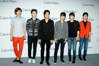 Click to view full size image
==============
calvin_exo_28729.jpg calvin_exo_28729.jpg