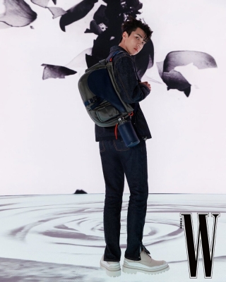 Click to view full size image
==============
sehun_W_Korea_281029.jpeg sehun_W_Korea_281029.jpeg