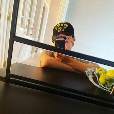 FwFE3_baIAAtlHV.jpg