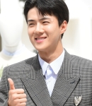 sehun_at_dior_283429.jpg