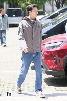 sehun_281029.jpg